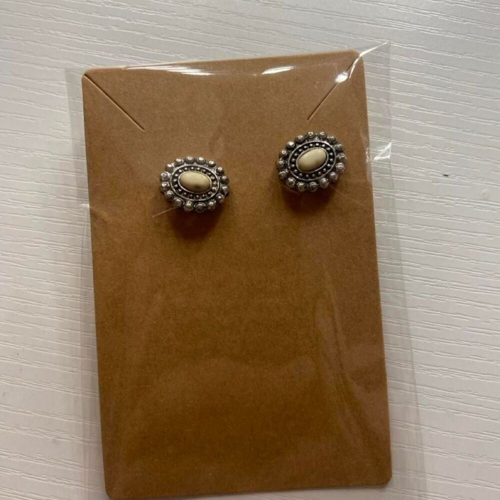 Western Silver earrings with cream